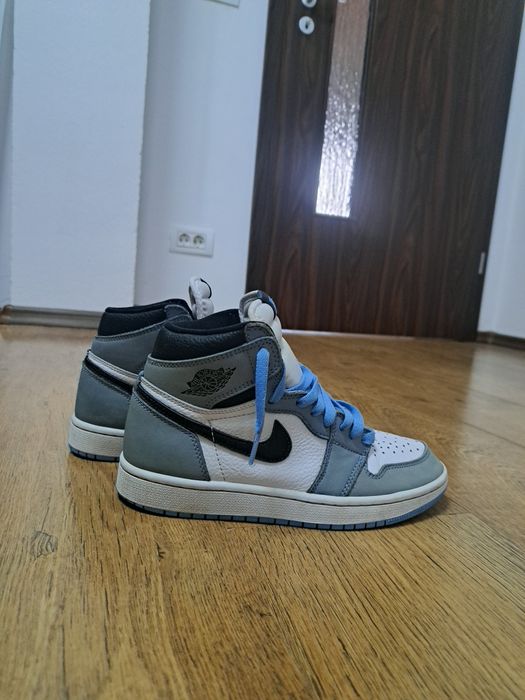 Jordan 1 University blue