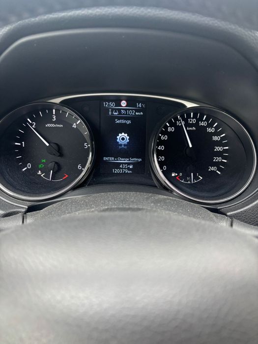 X-TRAIL 4×4 la buton  120 mii km