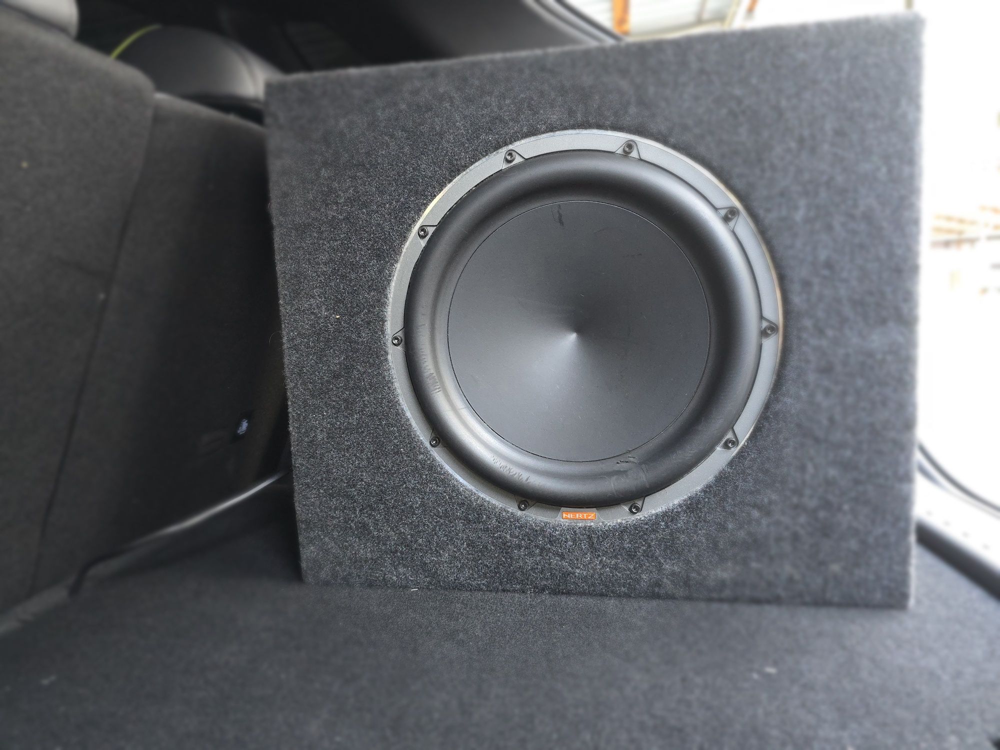 SQ Сабвуфер Hertz Mille Pro MP 300 D4.3 с коробом ЗЯ
