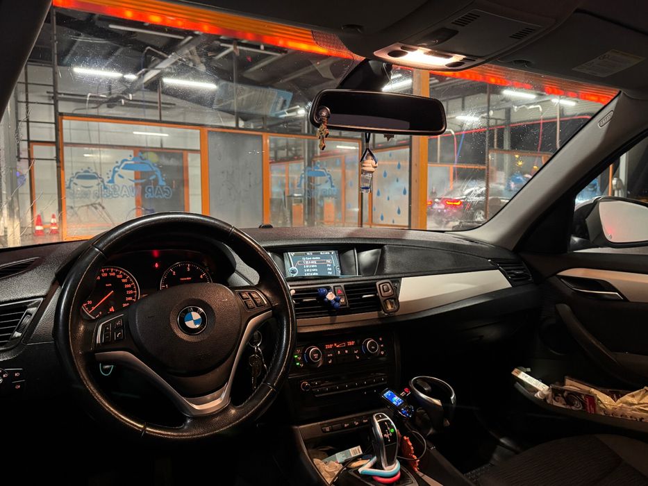 Vand BMW X1 2012 xDrive