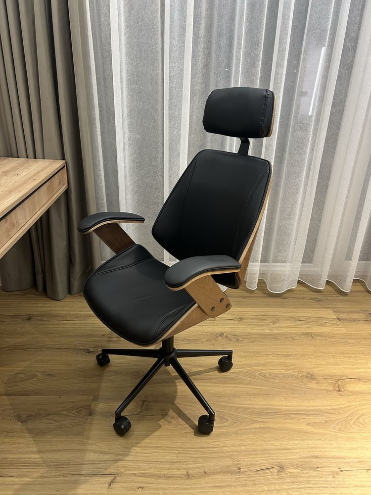 Scaun birou de lux NOU piele si lemn de nuc tip Eames cu GARANTIE