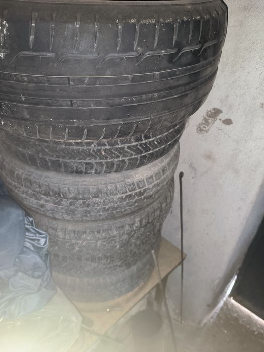 Гуми 155/70 R13 – 5 броя + 1 брой Dunlop 205/55 R16