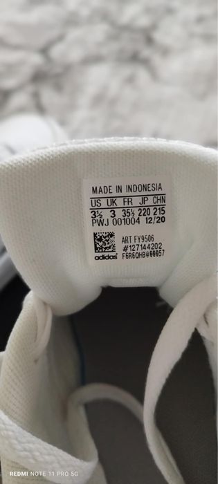 Маратонки Adidas Нови