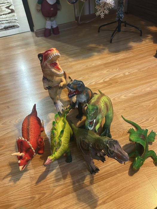 Гумени динозаври