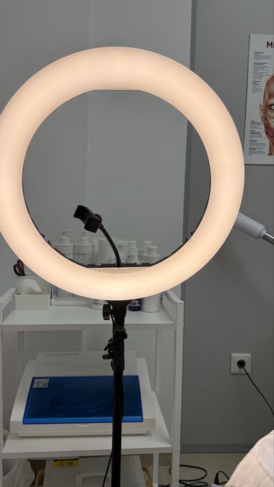 Кольцевая лампа большая