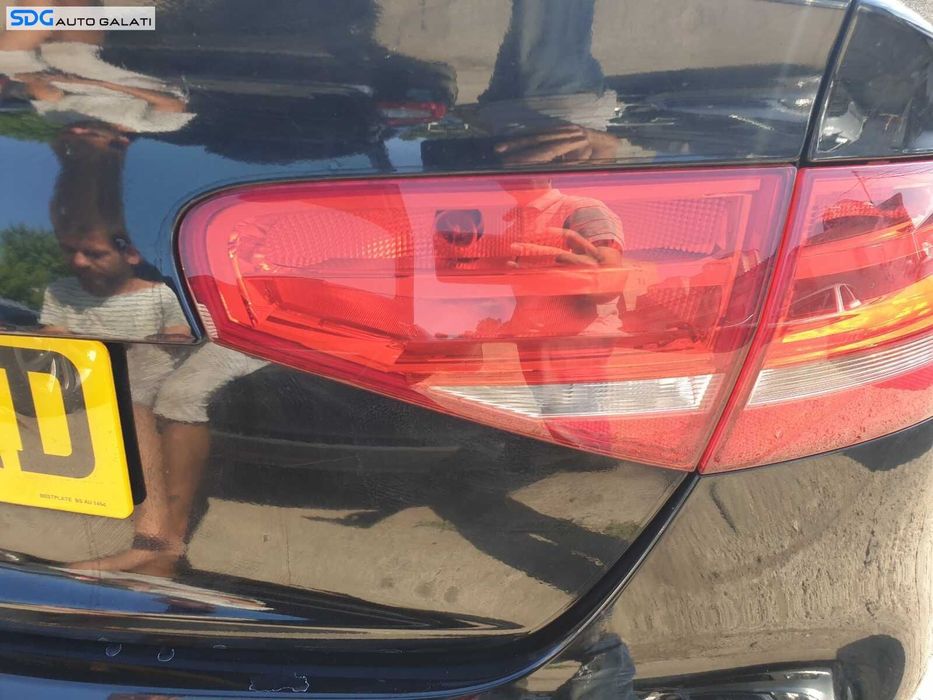 Stop Lampa Tripla Dreapta de pe Capota Portbagaj Audi A4 B8 B8.5 Berlina Sedan FL Facelift 2012 - 2016 [1601]