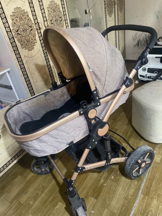 Коляска прогулочная