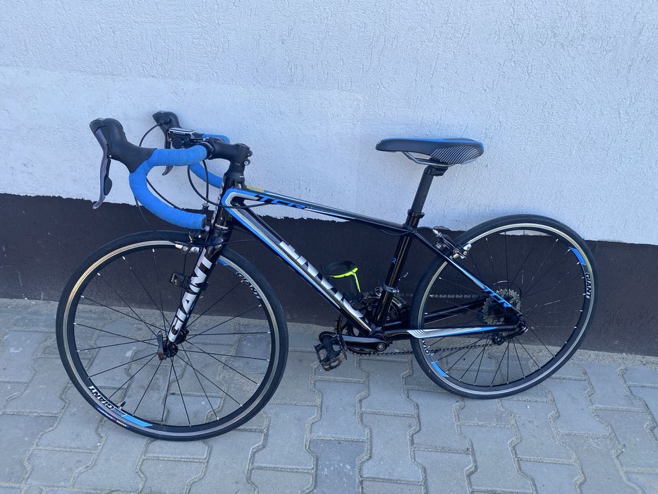 Cursieră copii/juniori GIANT TCR FLUX – Shimano Claris – stare bună