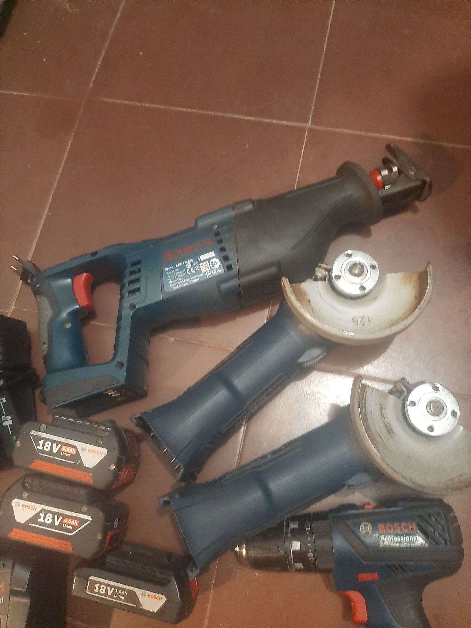 Акумулаторни машини Бош 18v