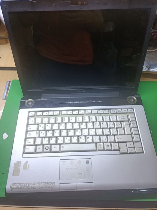 Ноутбуки на запчасти одним лотом