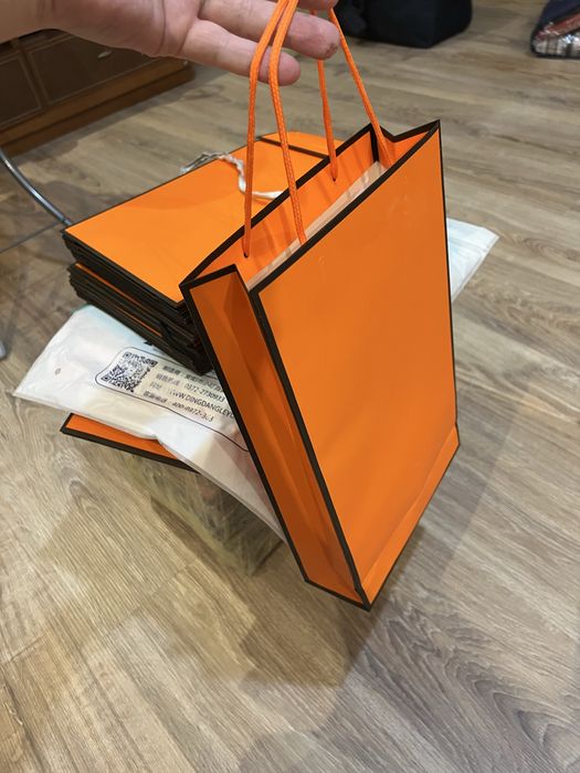 Картонные пакеты