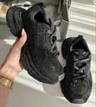 Balenciaga с камъни