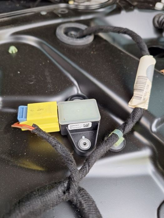 Senzor de impact airbag VOLKSWAGEN PASSAT Variant 3C5 2008 1.9 TDI BLS 77KW|105HP 2008