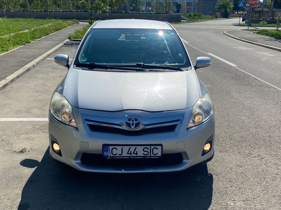 Vand Toyota Auris Hybrid