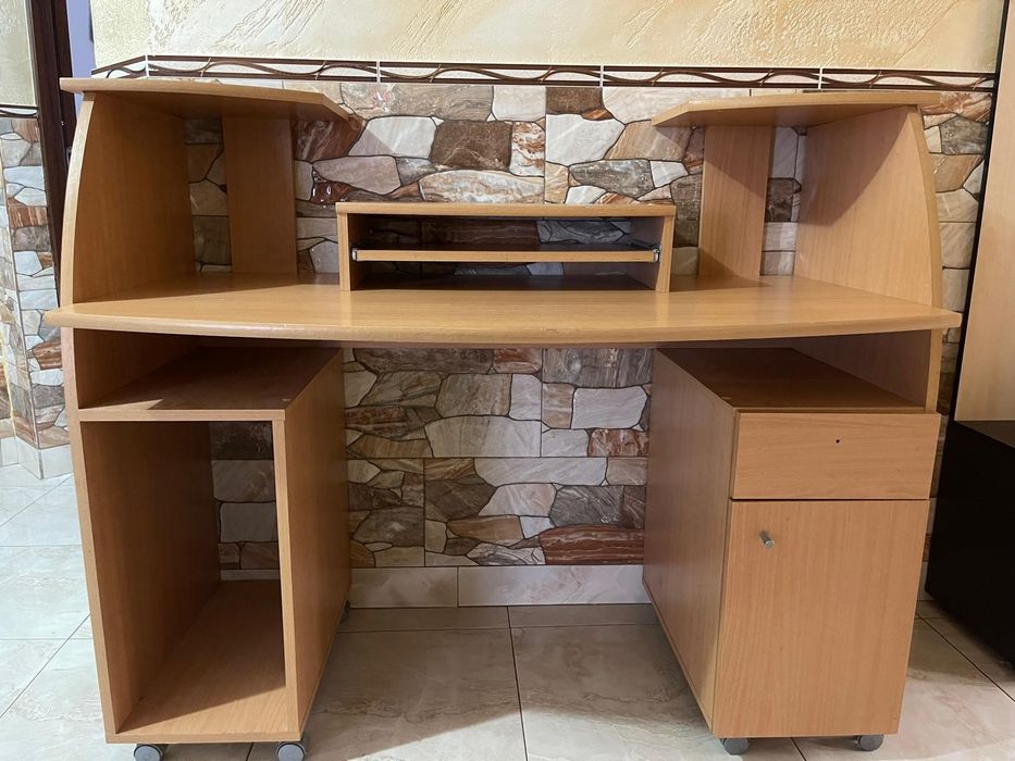 Birou multifuncțional