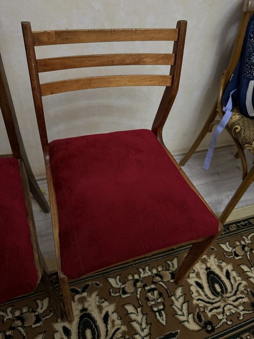 Прадются бу стулья 8 шт