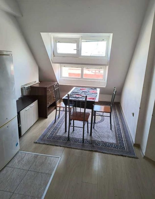 Дава се под наем Тристаен апартамент в София, Център - 75 кв.м за 612 € - Снимка #1