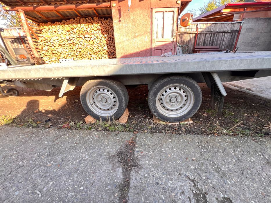 Vând Platformă auto, 2,7 T