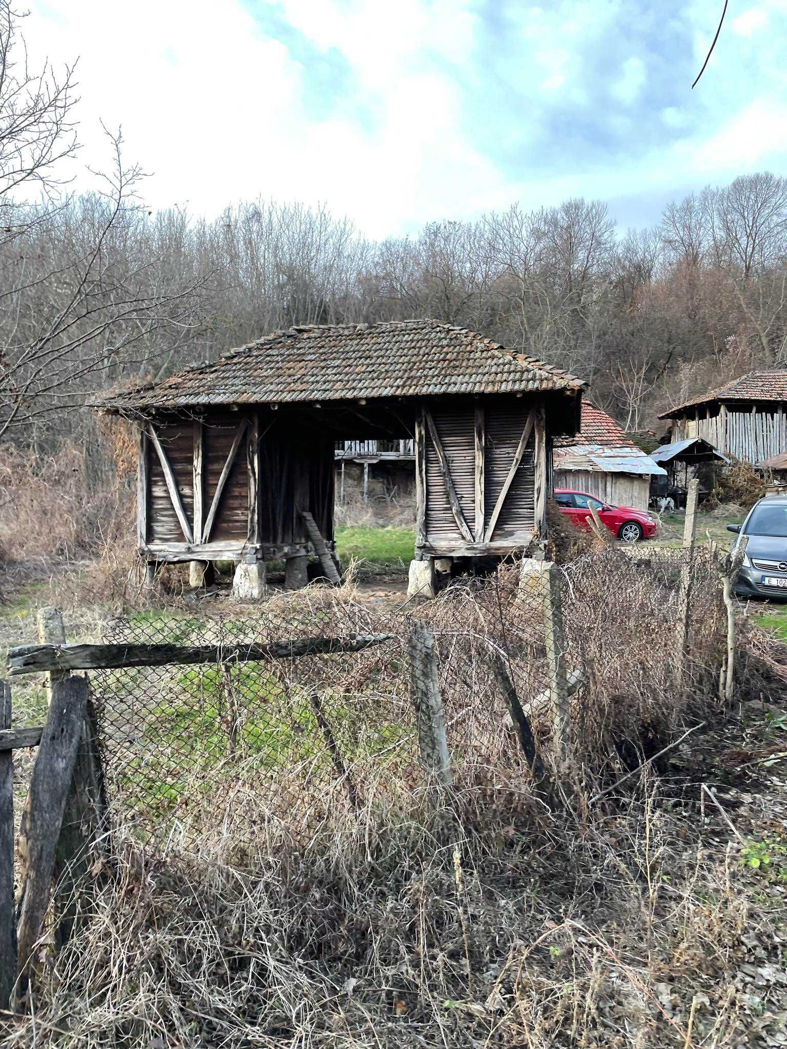 Парцел в регулация  2200 кв.м. на 5км от река ДУНАВ