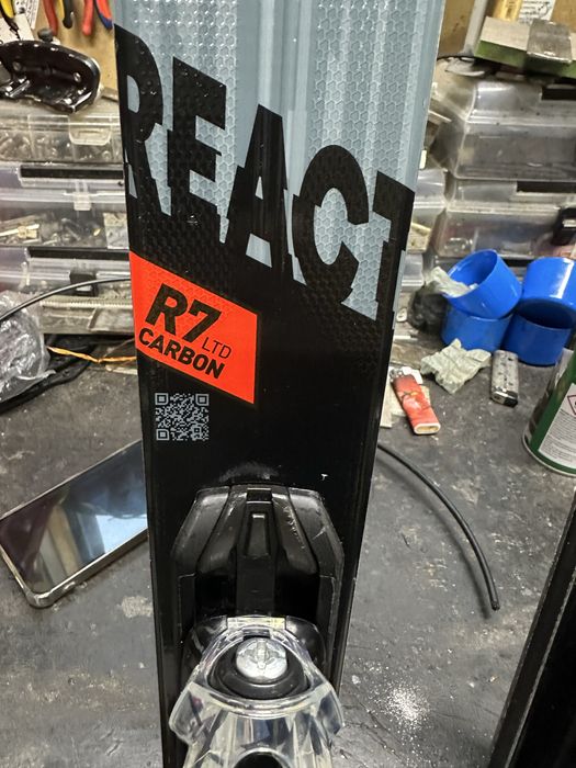 Rossignol React R7 carbon