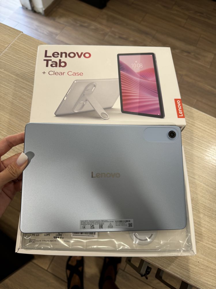 Tableta Lenovo Tab, 4GB RAM, 64GB, Polar Blue + Clear Case, NOUA!