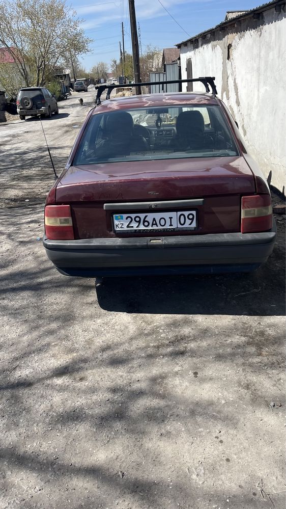 Opel Vectra А продаю машина