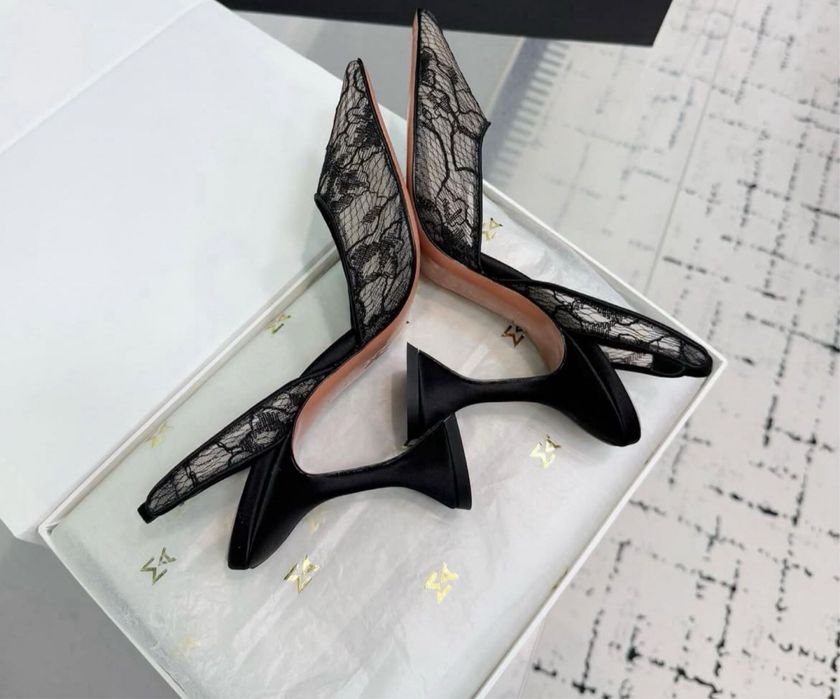 Pantofi Amina Muaddi piele pe comanda