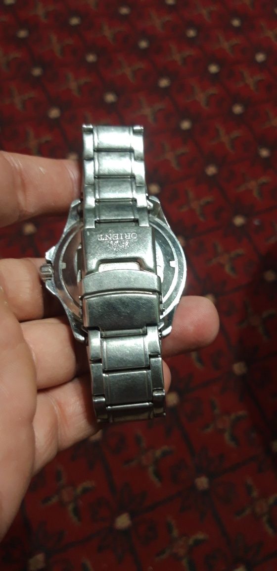 Продам часы швейцарские