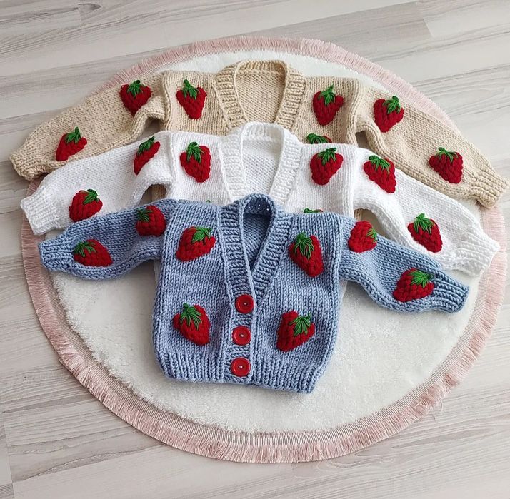 Cardigane tricotate căpșuni / bentita cadou