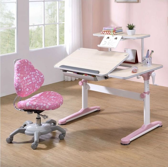 Birou copii Wisdom cu scaun ergonomic impecabil