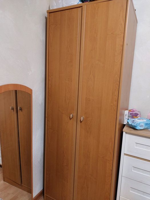 Продам Шкаф плательный