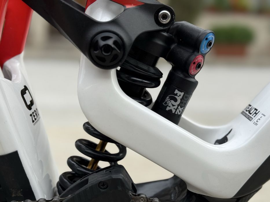 Велосипед за спускане Mondraker Summum CF Pro 2019 XL
