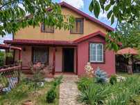Casa din lemn / Vila la tara/Hotarele Giurgiu/livada/2150mp