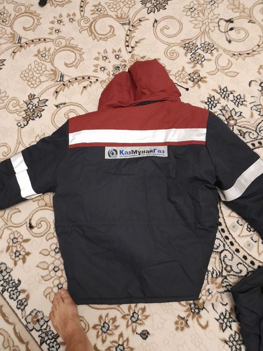 Продам спец одежду зимный