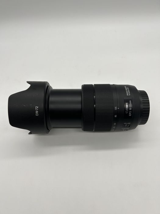 Aparat Foto-Video Canon 90D kit obiectiv 18-135 mm f3.5-5.6