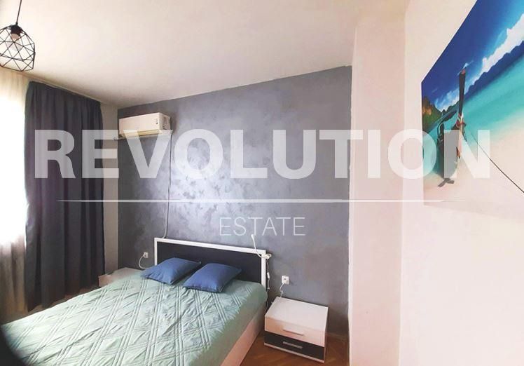 Дава се под наем Двустаен апартамент в Варна, Чайка - 65 кв.м за 550 € - Снимка #3