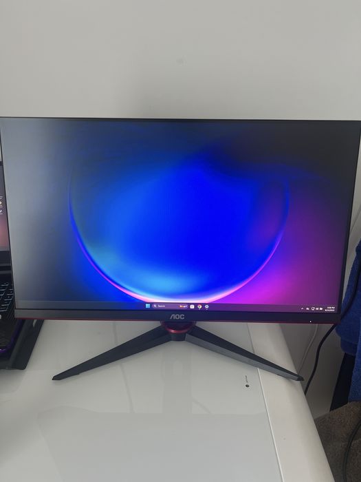 „Monitor Gaming AOC 23.8” 240Hz, Full HD – cu cabluri originale”