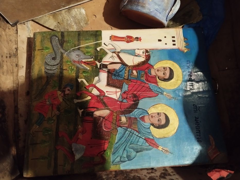 Икони интересни някой старинни