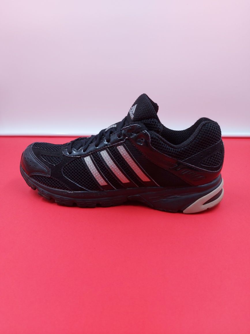 Adidas номер 42 2/3 Оригинални мъжки маратонки