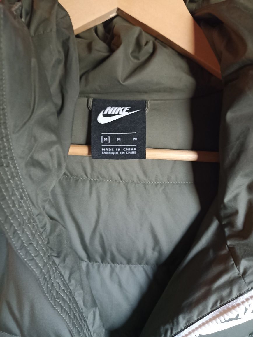 Nike пухено яке зелено