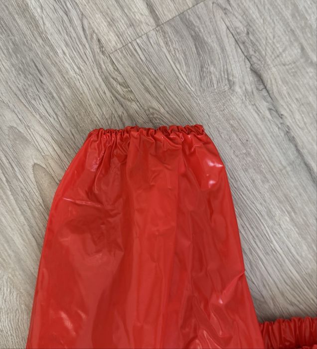 Geaca impermeabila Ferrari vintage rosie,M.