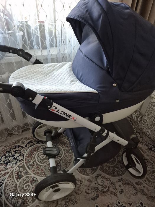 Продам коляску Lonex,!