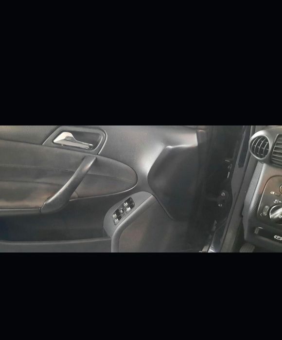 Vând Mercedes benz 220 cdi