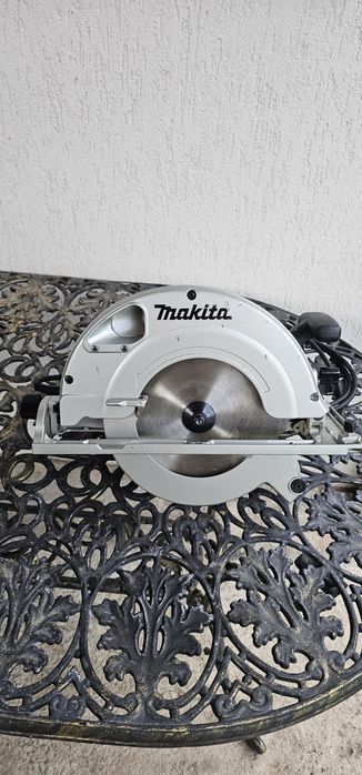 circular makita 5903r