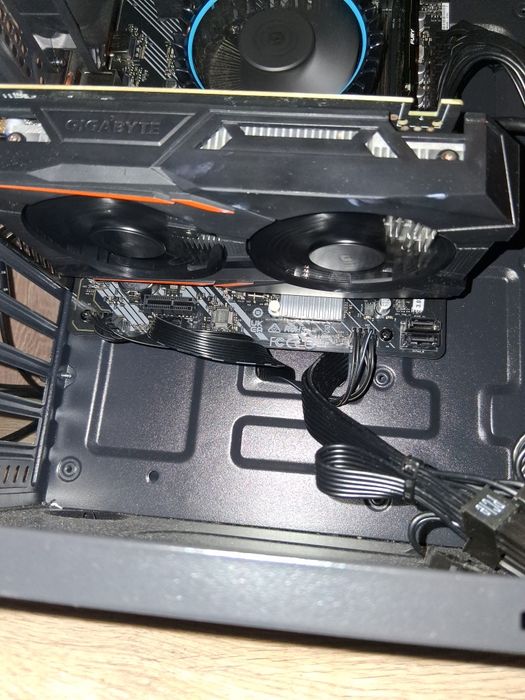 Видео карта NVIDIA GTX 1050ti 4GB