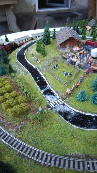 Diorama trenulet electric scara n