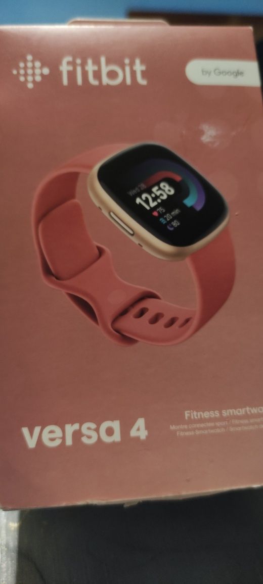 Fitbit Versa 4 в ГАРАНЦИЯ