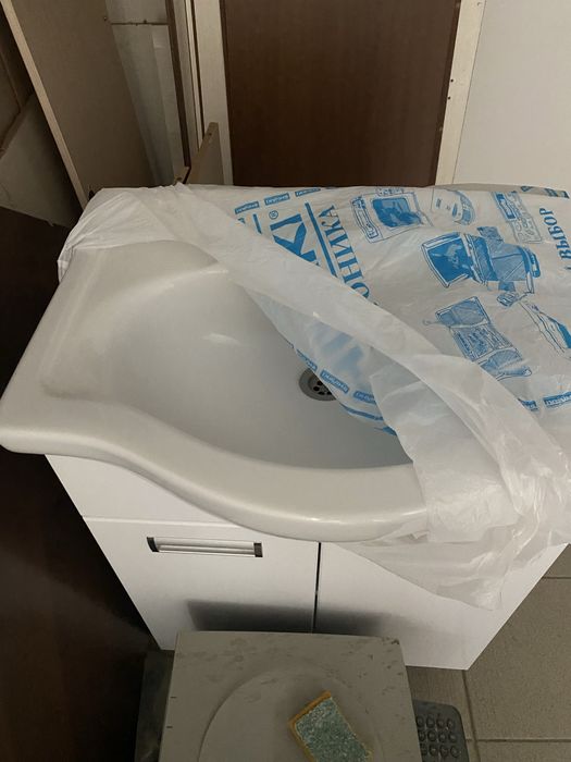 Умывльник с тумбой