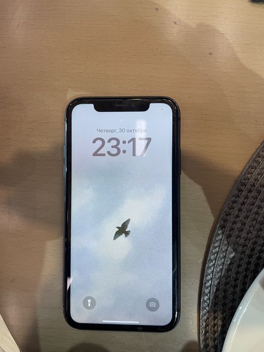 Срочно продаю 11 Айфон