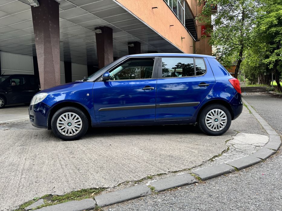 Vand Skoda Fabia 1.2 benzina!